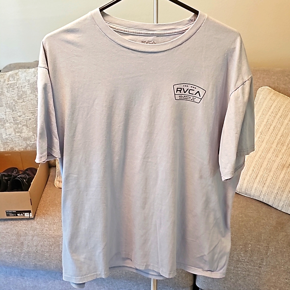 RVCA XL BALANCE OF OPPOSITES IN LIGHT BLUE
